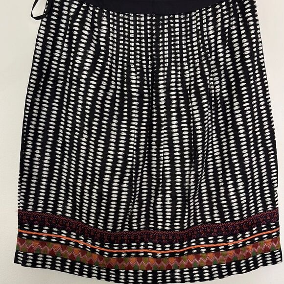 Anthropologie Black and White Ikat Mini Skirt - Picture 5 of 5